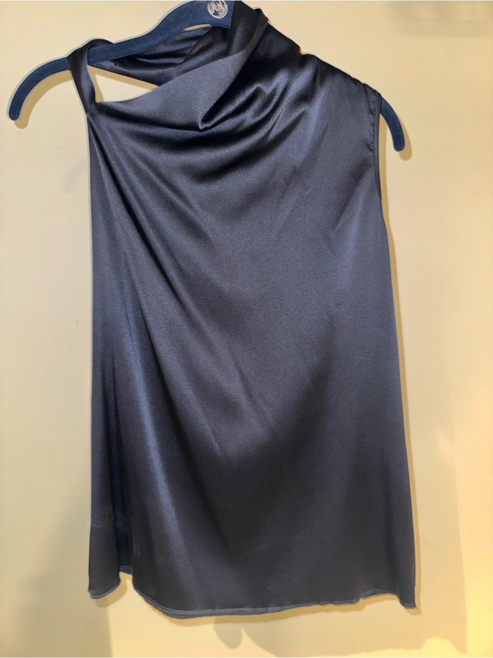 Nili Lotan :Alex top 
100% silk charmeuse Navy - Picture 4 of 7